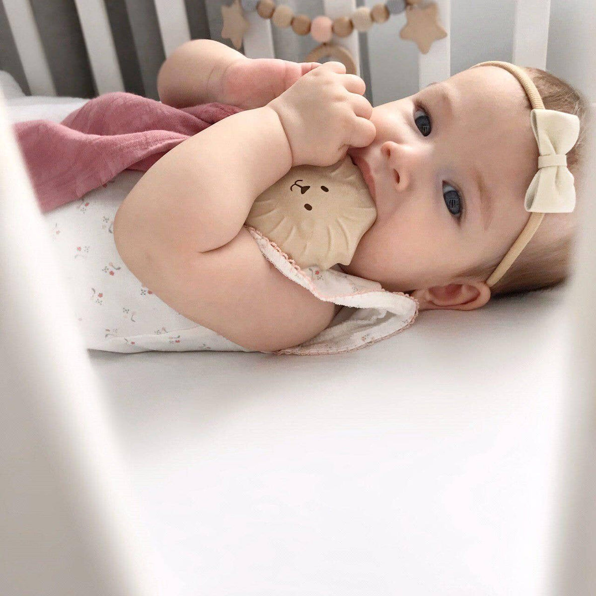 Muslin Comforter with Natural Rubber Teether